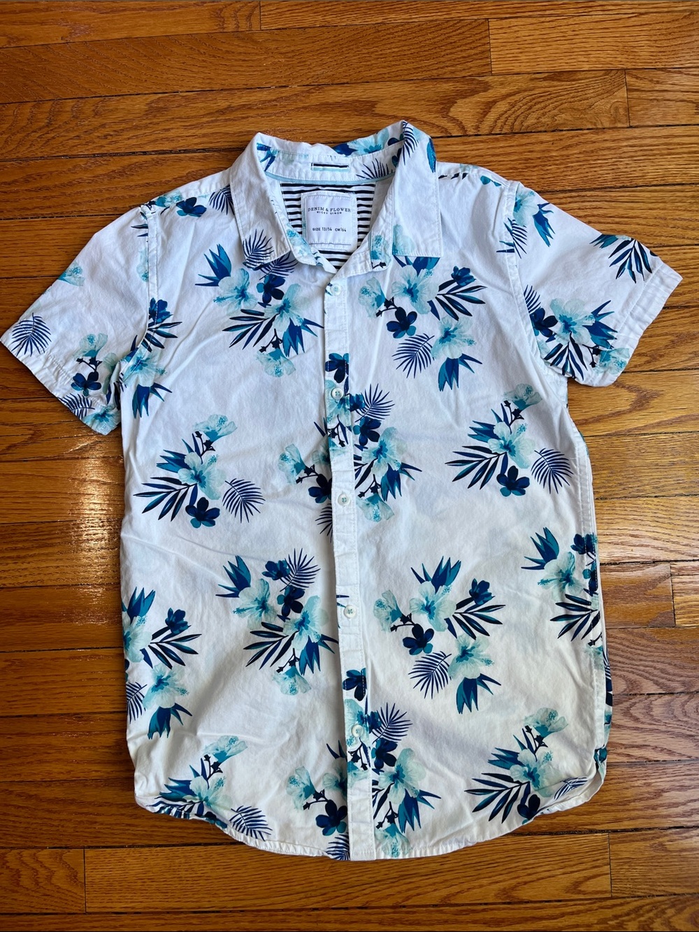 Short-Sleeve Floral/Tropical Button-Up Shirt Blue Teal Print Size 13-14 (Boys)